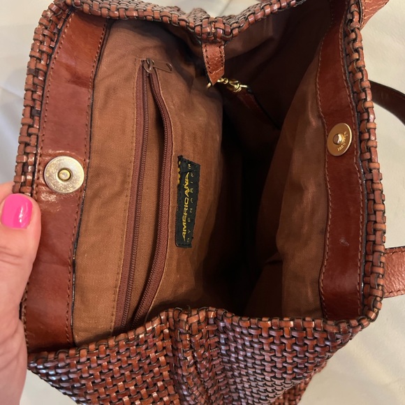 Americana by Sharif Brown Leather, handle is damage, see photos. - Picture 7 of 7